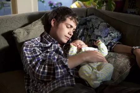 Freshman Father - galeria zdjęć - filmweb