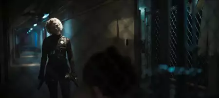 Zwerbowany - galeria zdjęć - filmweb