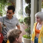 Everything's Gonna Be Okay - galeria zdjęć - filmweb