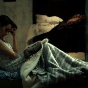 Karen llora en un bus - galeria zdjęć - filmweb