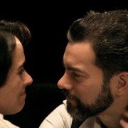 Karen llora en un bus - galeria zdjęć - filmweb