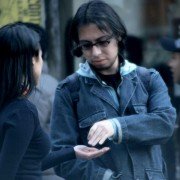 Karen llora en un bus - galeria zdjęć - filmweb