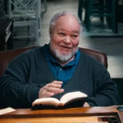 A Man on the Inside - galeria zdjęć - filmweb