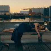 Surface - galeria zdjęć - filmweb