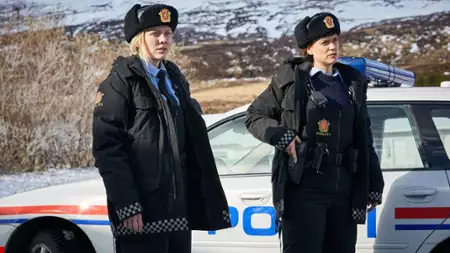 Fortitude - galeria zdjęć - filmweb