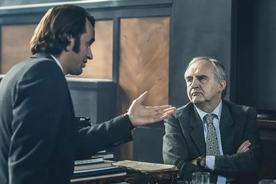 Bogowie - galeria zdjęć - filmweb