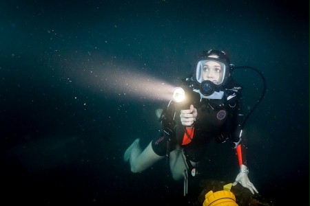 Podwodna pułapka - galeria zdjęć - filmweb