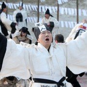Jeom-jaeng-i-deul - galeria zdjęć - filmweb