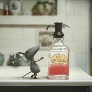 Perfect Houseguest - galeria zdjęć - filmweb
