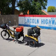 Only Lazy Americans E-Bike - galeria zdjęć - filmweb