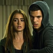 Abduction - galeria zdjęć - filmweb