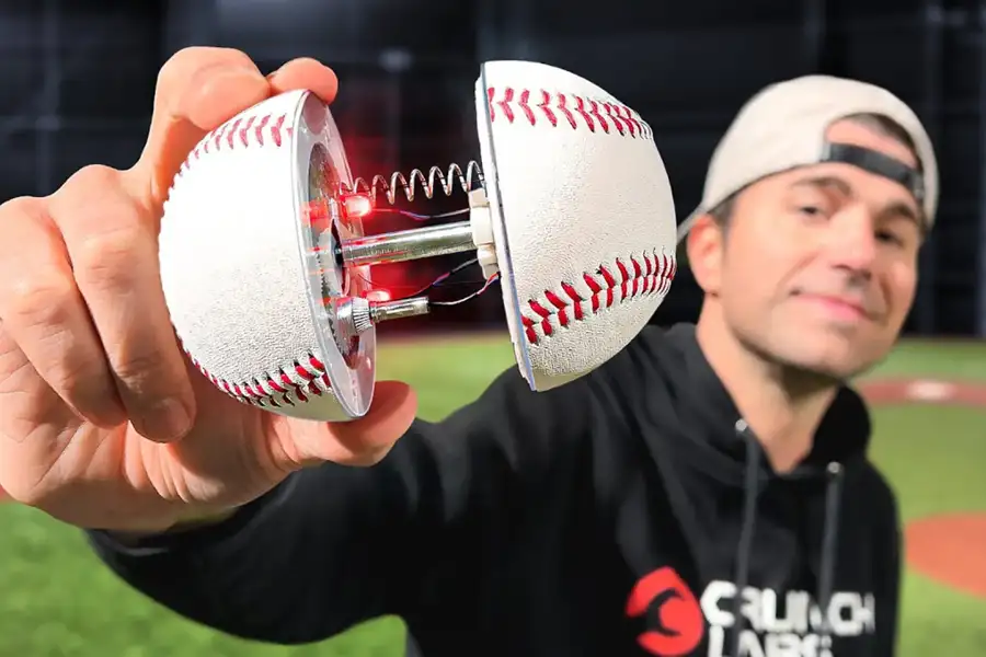 Mark Rober: CrunchLabs - galeria zdjęć - filmweb