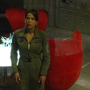 Defying Gravity - galeria zdjęć - filmweb