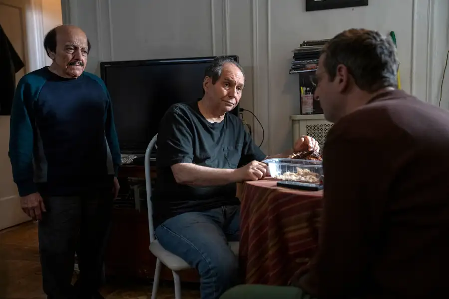 Krzesła - galeria zdjęć - filmweb