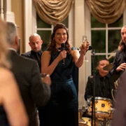 Krzesła - galeria zdjęć - filmweb