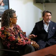 Krzesła - galeria zdjęć - filmweb