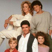 Growing Pains - galeria zdjęć - filmweb