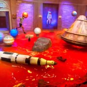 Floor is Lava - galeria zdjęć - filmweb