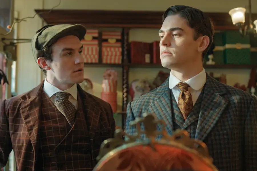 Młody Sherlock - galeria zdjęć - filmweb
