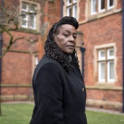 Ellis - galeria zdjęć - filmweb