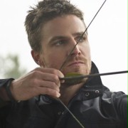 Stephen Amell w Flash