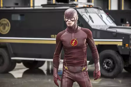 Flash - galeria zdjęć - filmweb