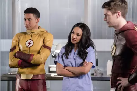Flash - galeria zdjęć - filmweb