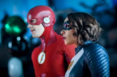Flash - galeria zdjęć - filmweb
