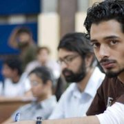 Teen Patti - galeria zdjęć - filmweb