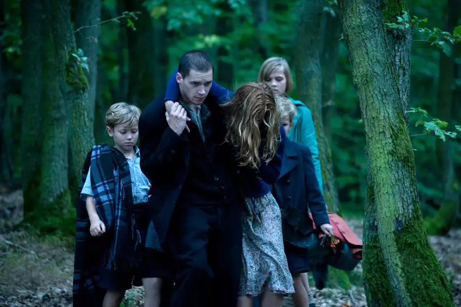 Lore - galeria zdjęć - filmweb