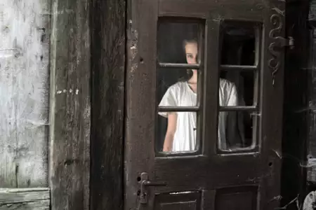 Lore - galeria zdjęć - filmweb