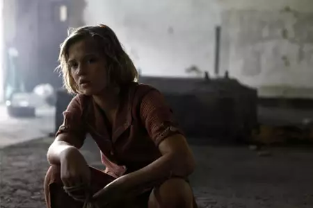 Lore - galeria zdjęć - filmweb