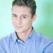 Miłość na bogato - galeria zdjęć - filmweb