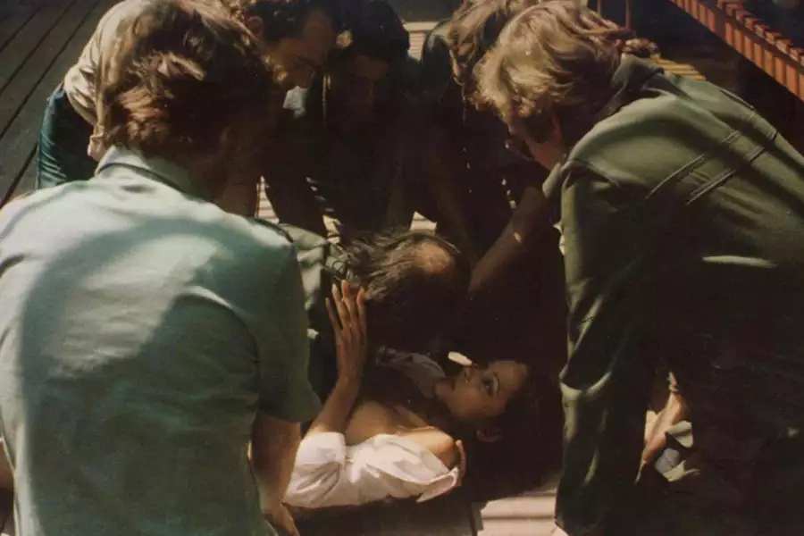 Emanuelle na wschodzie - galeria zdjęć - filmweb