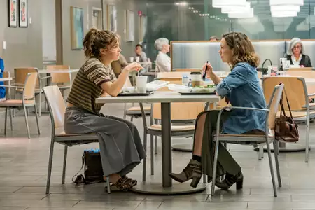 Trzy kroki od siebie - galeria zdjęć - filmweb