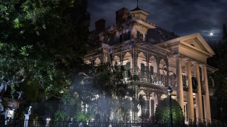 Sezon 1 Odcinek 2 Haunted Mansion
