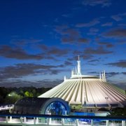 Behind the Attraction - galeria zdjęć - filmweb