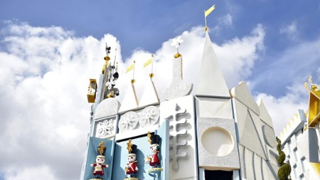 Sezon 1 Odcinek 8 "It's a Small World"