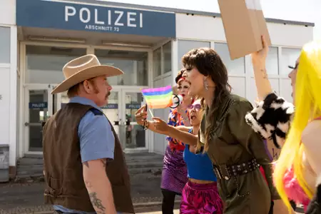 Bum-Bum Bruno - galeria zdjęć - filmweb