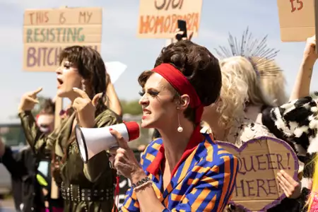Bum-Bum Bruno - galeria zdjęć - filmweb