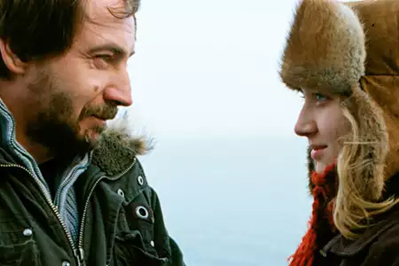 Listopadowe dziecko - galeria zdjęć - filmweb