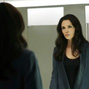 Alphas - galeria zdjęć - filmweb