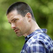 Alphas - galeria zdjęć - filmweb