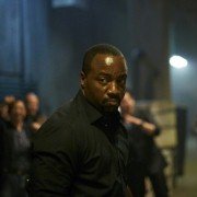 Alphas - galeria zdjęć - filmweb