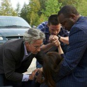 Alphas - galeria zdjęć - filmweb