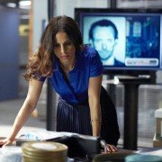 Alphas - galeria zdjęć - filmweb