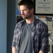 Alphas - galeria zdjęć - filmweb