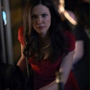 Laura Mennell w Alphas
