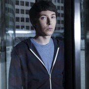 Alphas - galeria zdjęć - filmweb