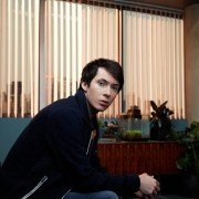 Alphas - galeria zdjęć - filmweb